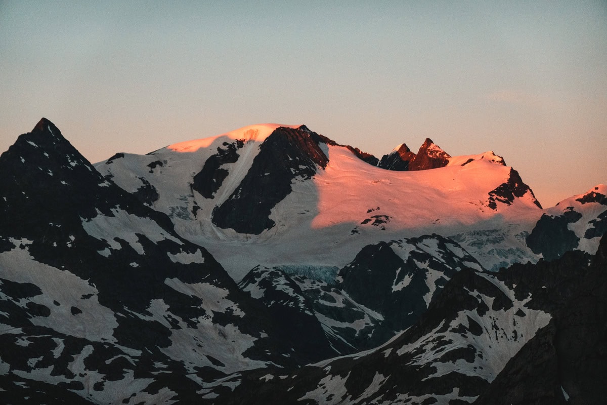 Sustenhorn bei Sonnenaufgang