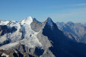 Mittellegigrat im Sonnenlicht